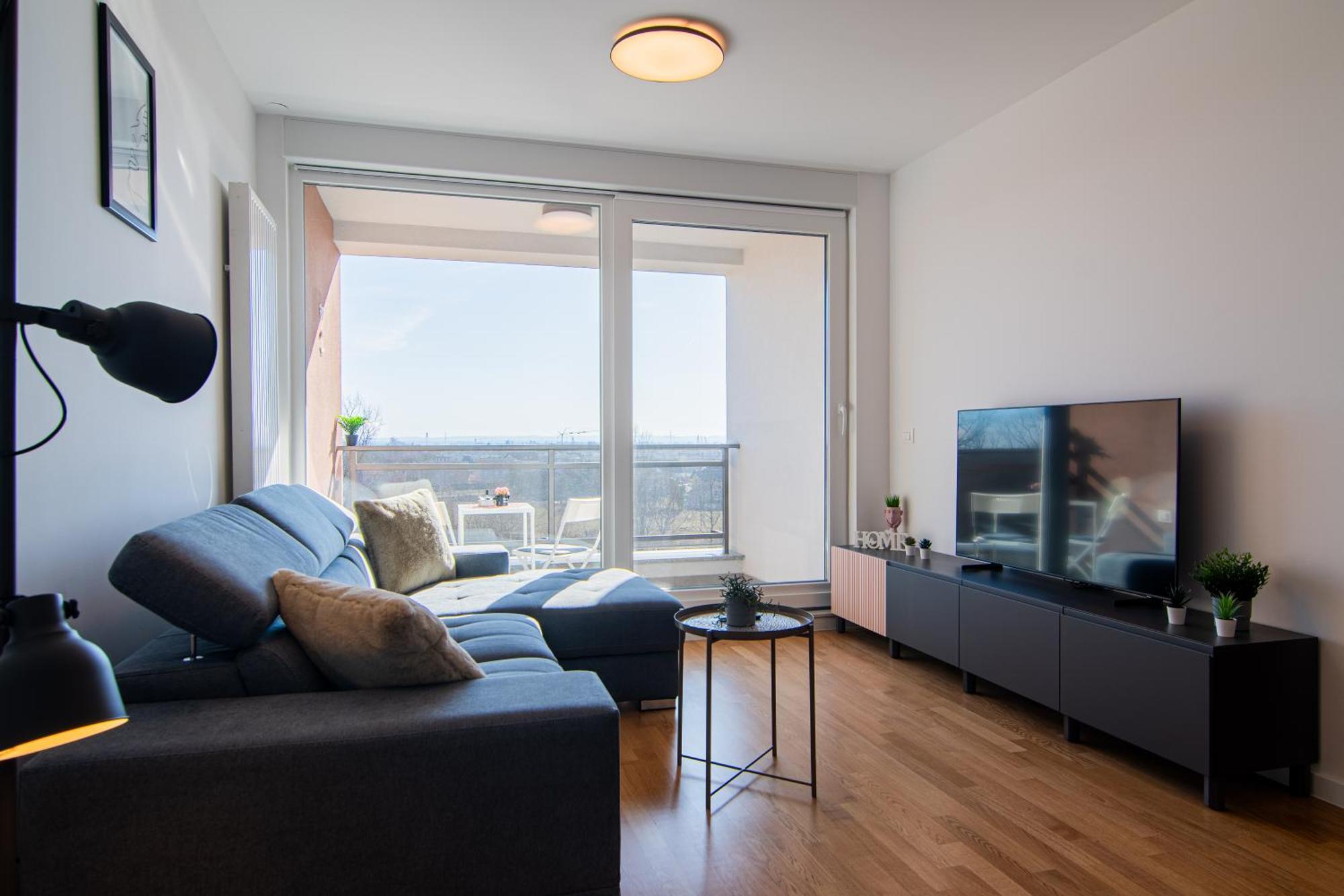 Apartment Flexible Selfcheckins 67 - - Loggia - Brand New - Luxury - Garage *