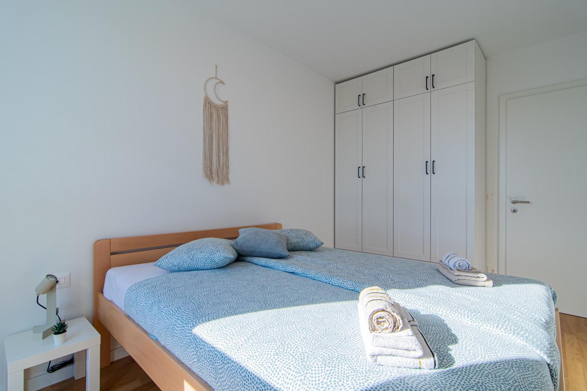 Flexible Selfcheckins 67 - - Loggia - Brand New - Luxury - Garage *